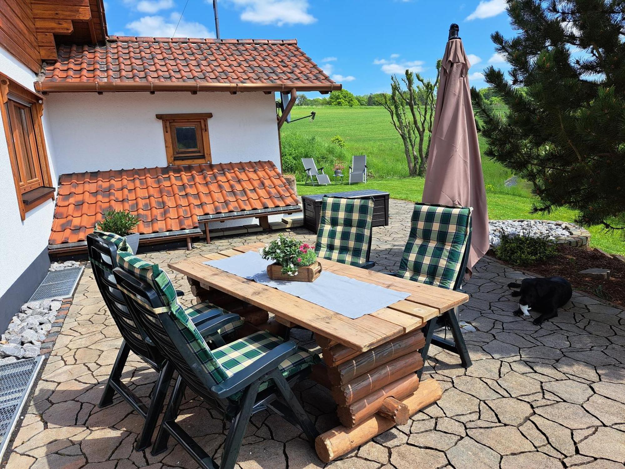 Steewer Landhaus Gemuetliche Ferienwohnung Bis 6 Pers In Ruhiger Ortsrandlage Stebach Bagian luar foto
